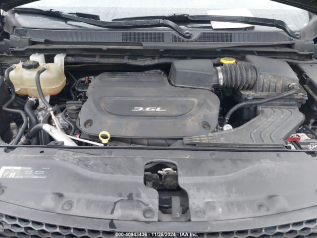 Photo 9 VIN: 2C4RC1BG4JR142633 - CHRYSLER PACIFICA 