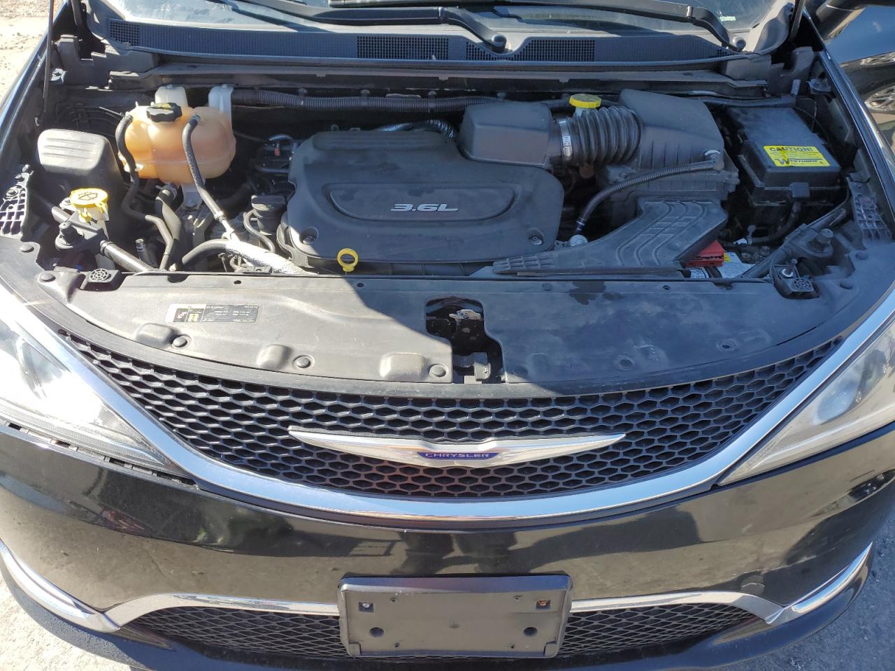 Photo 11 VIN: 2C4RC1BG4JR234812 - CHRYSLER PACIFICA 