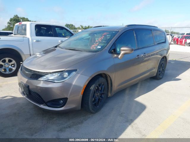 Photo 1 VIN: 2C4RC1BG4JR294251 - CHRYSLER PACIFICA 