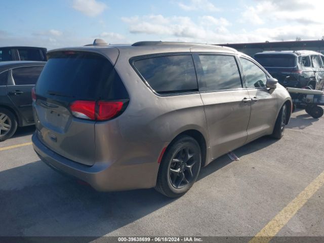 Photo 3 VIN: 2C4RC1BG4JR294251 - CHRYSLER PACIFICA 