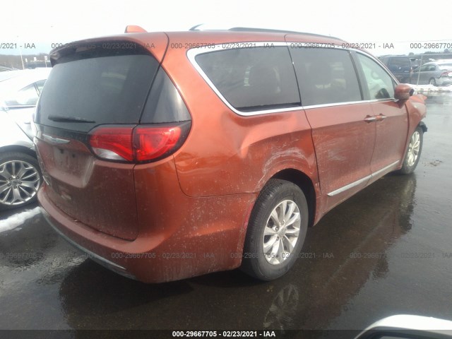 Photo 3 VIN: 2C4RC1BG4JR331265 - CHRYSLER PACIFICA 