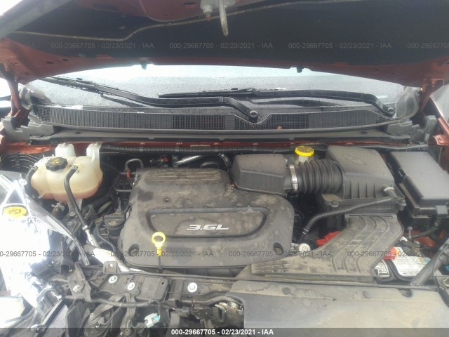 Photo 9 VIN: 2C4RC1BG4JR331265 - CHRYSLER PACIFICA 