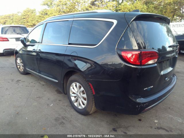 Photo 2 VIN: 2C4RC1BG4JR354755 - CHRYSLER PACIFICA 