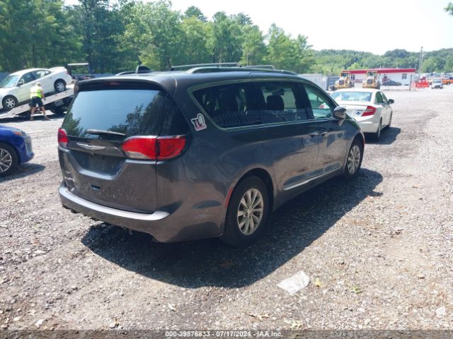 Photo 3 VIN: 2C4RC1BG4JR356179 - CHRYSLER PACIFICA 