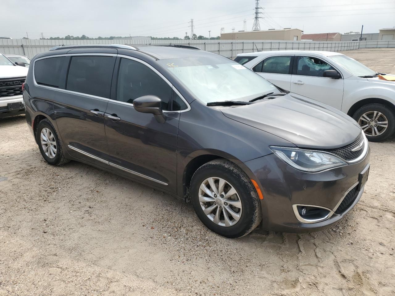 Photo 3 VIN: 2C4RC1BG4KR665829 - CHRYSLER PACIFICA T 