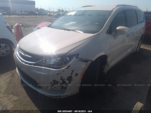 Photo 1 VIN: 2C4RC1BG4LR132090 - CHRYSLER PACIFICA 