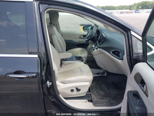 Photo 4 VIN: 2C4RC1BG4MR513388 - CHRYSLER PACIFICA 