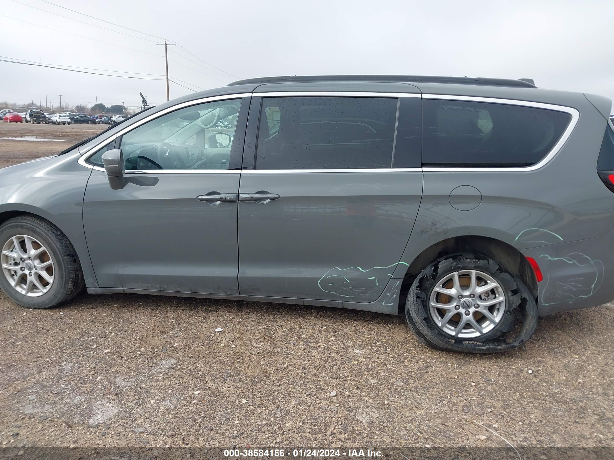 Photo 12 VIN: 2C4RC1BG4NR115549 - CHRYSLER PACIFICA 