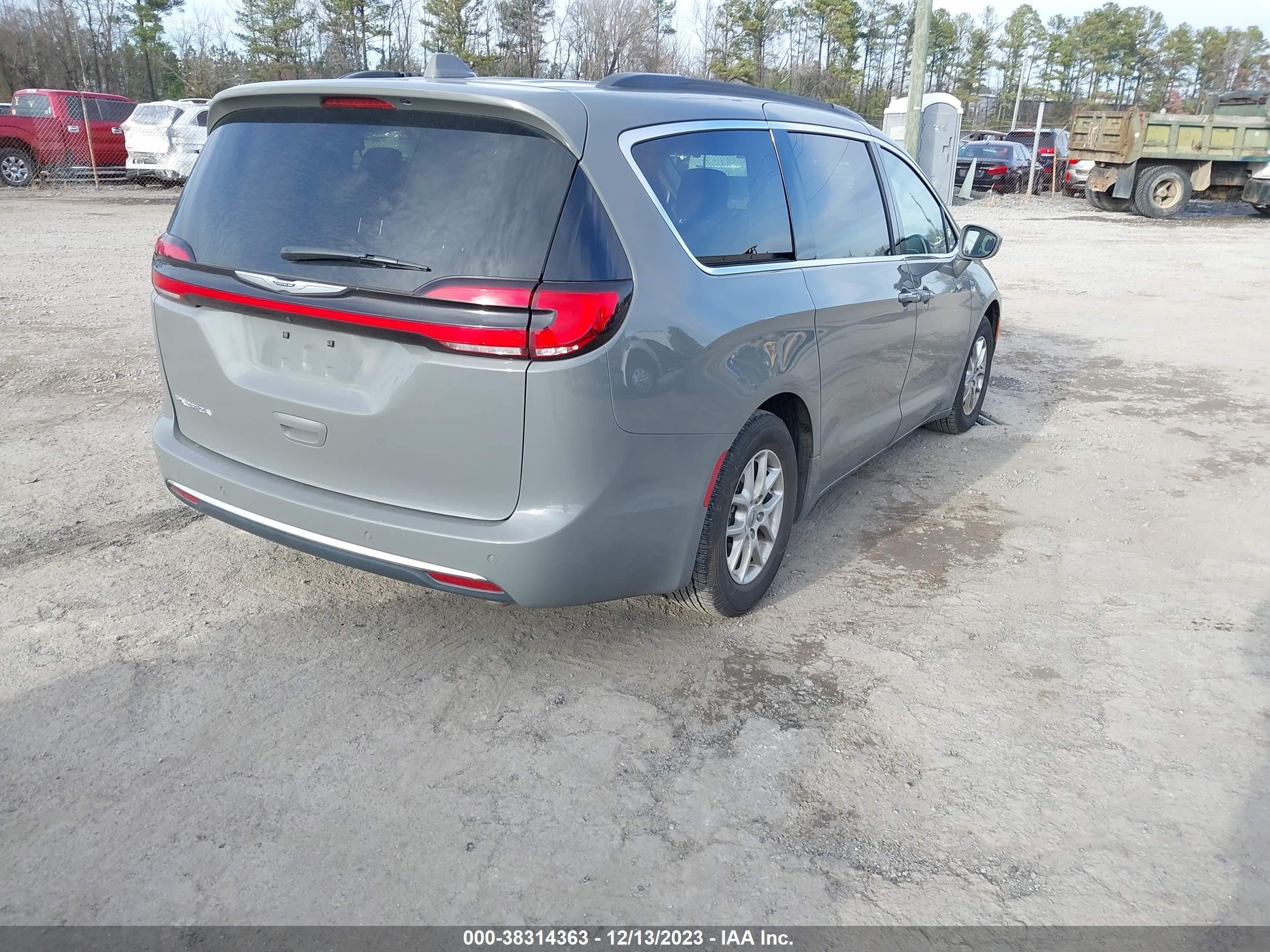 Photo 3 VIN: 2C4RC1BG4NR142055 - CHRYSLER PACIFICA 