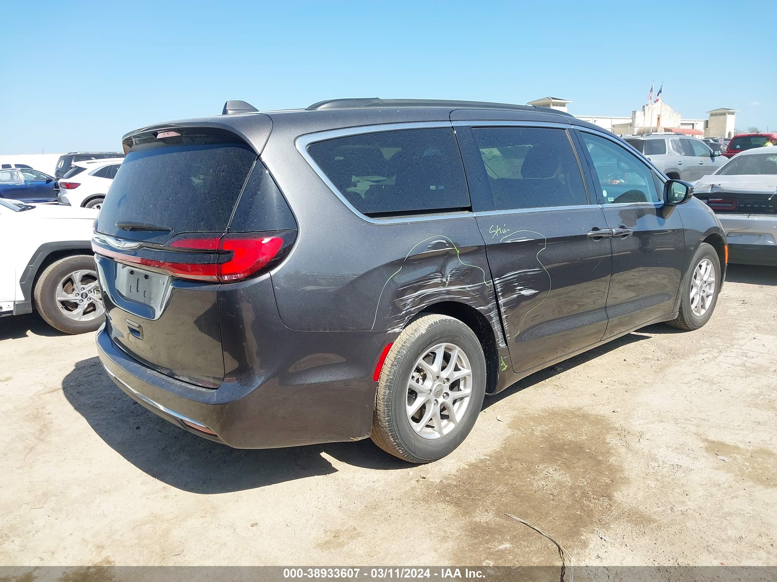 Photo 3 VIN: 2C4RC1BG4NR188095 - CHRYSLER PACIFICA 