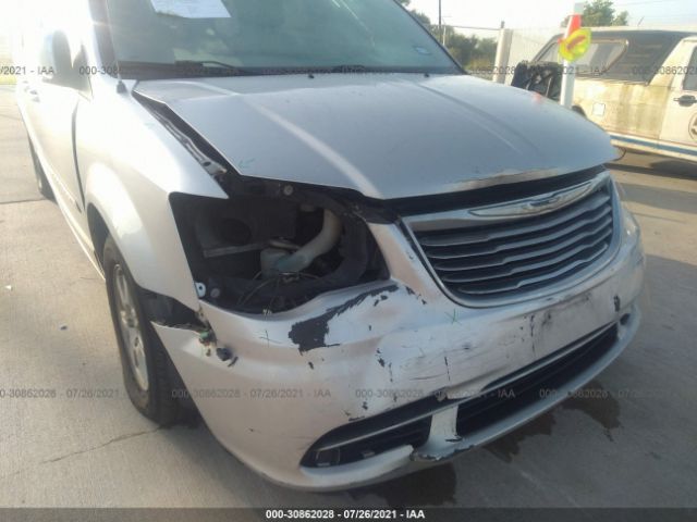 Photo 5 VIN: 2C4RC1BG5CR282435 - CHRYSLER TOWN & COUNTRY 