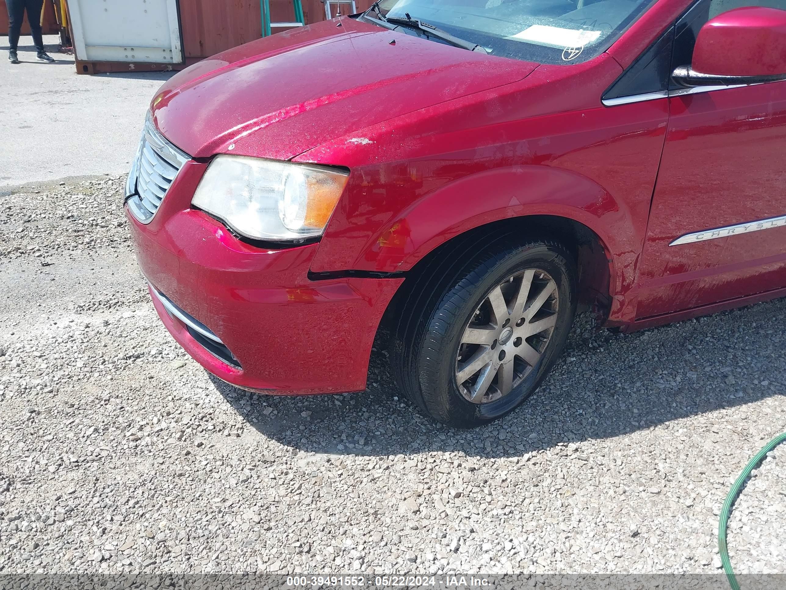 Photo 5 VIN: 2C4RC1BG5DR517613 - CHRYSLER TOWN & COUNTRY 