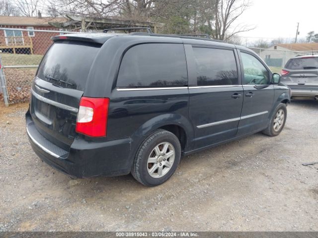 Photo 3 VIN: 2C4RC1BG5DR526750 - CHRYSLER TOWN & COUNTRY 