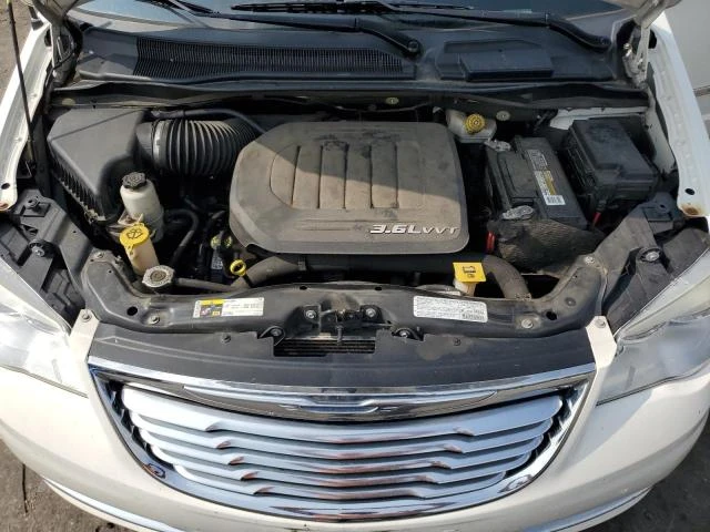 Photo 11 VIN: 2C4RC1BG5DR650632 - CHRYSLER TOWN & COU 