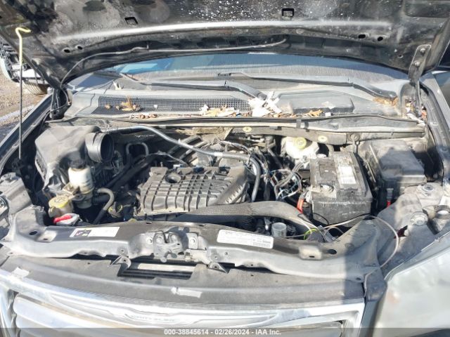 Photo 9 VIN: 2C4RC1BG5DR690077 - CHRYSLER TOWN & COUNTRY 