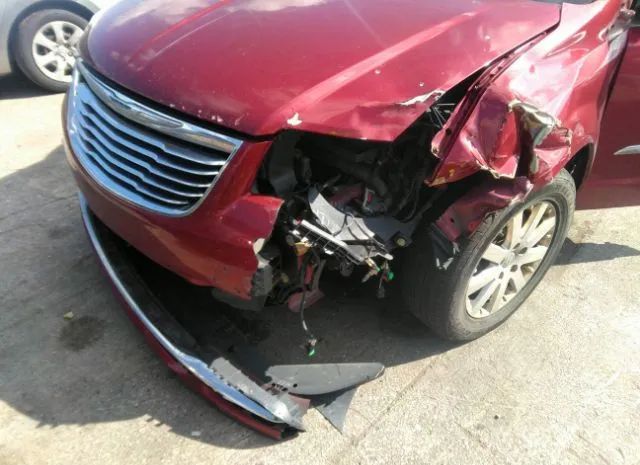 Photo 5 VIN: 2C4RC1BG5DR755011 - CHRYSLER TOWN & COUNTRY 