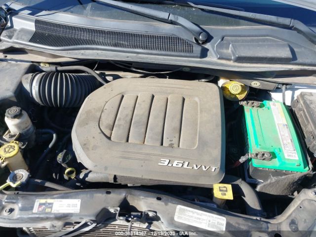 Photo 9 VIN: 2C4RC1BG5ER271373 - CHRYSLER TOWN & COUNTRY 