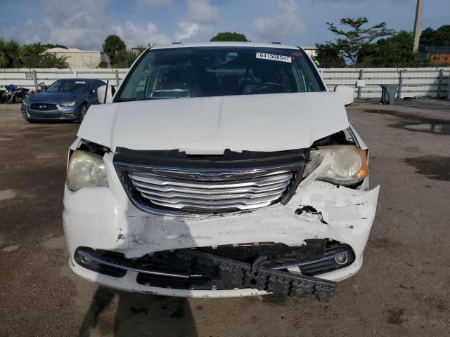 Photo 4 VIN: 2C4RC1BG5ER277514 - CHRYSLER TOWN & COU 