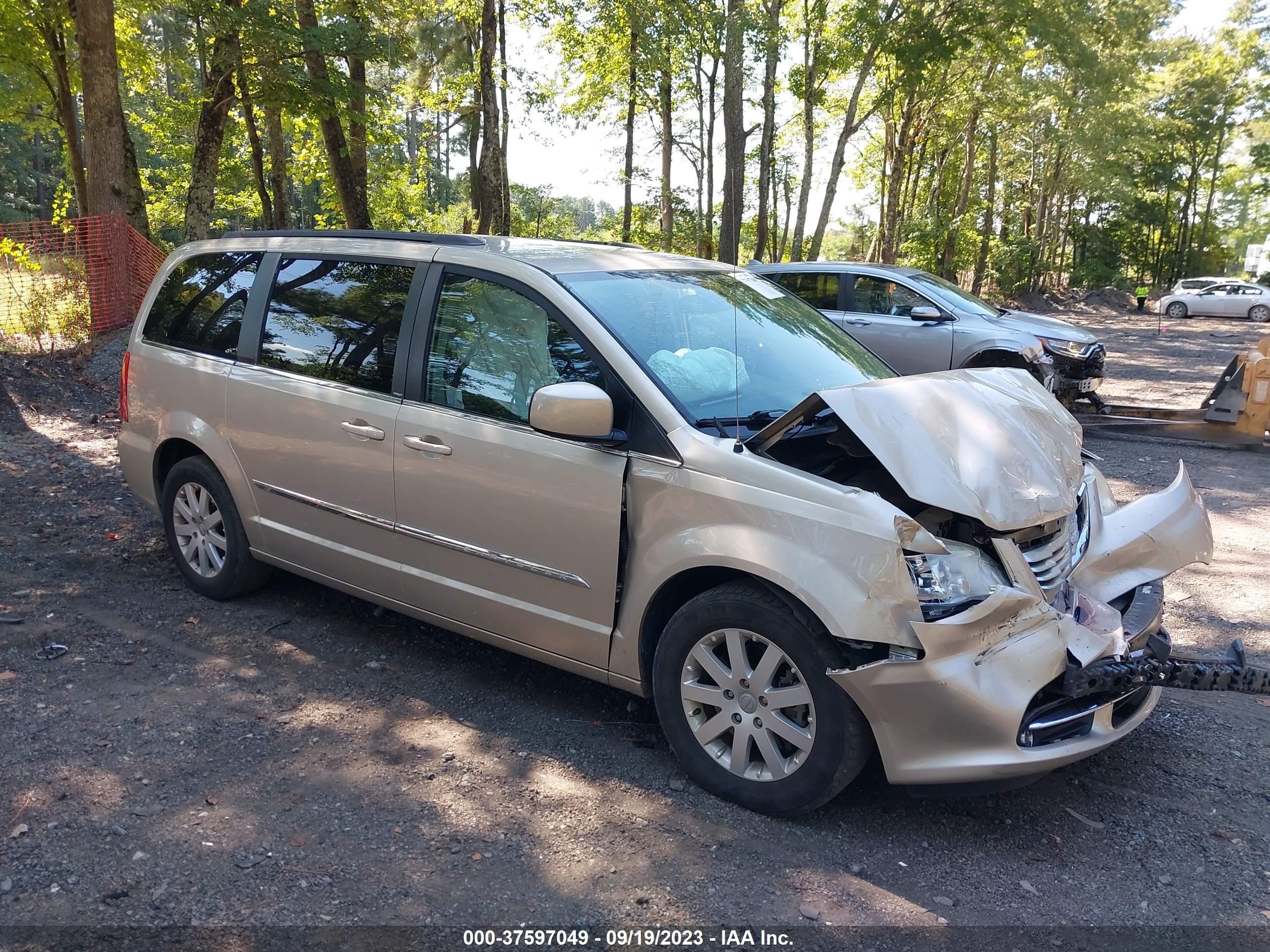 Photo 0 VIN: 2C4RC1BG5ER292806 - CHRYSLER TOWN & COUNTRY 