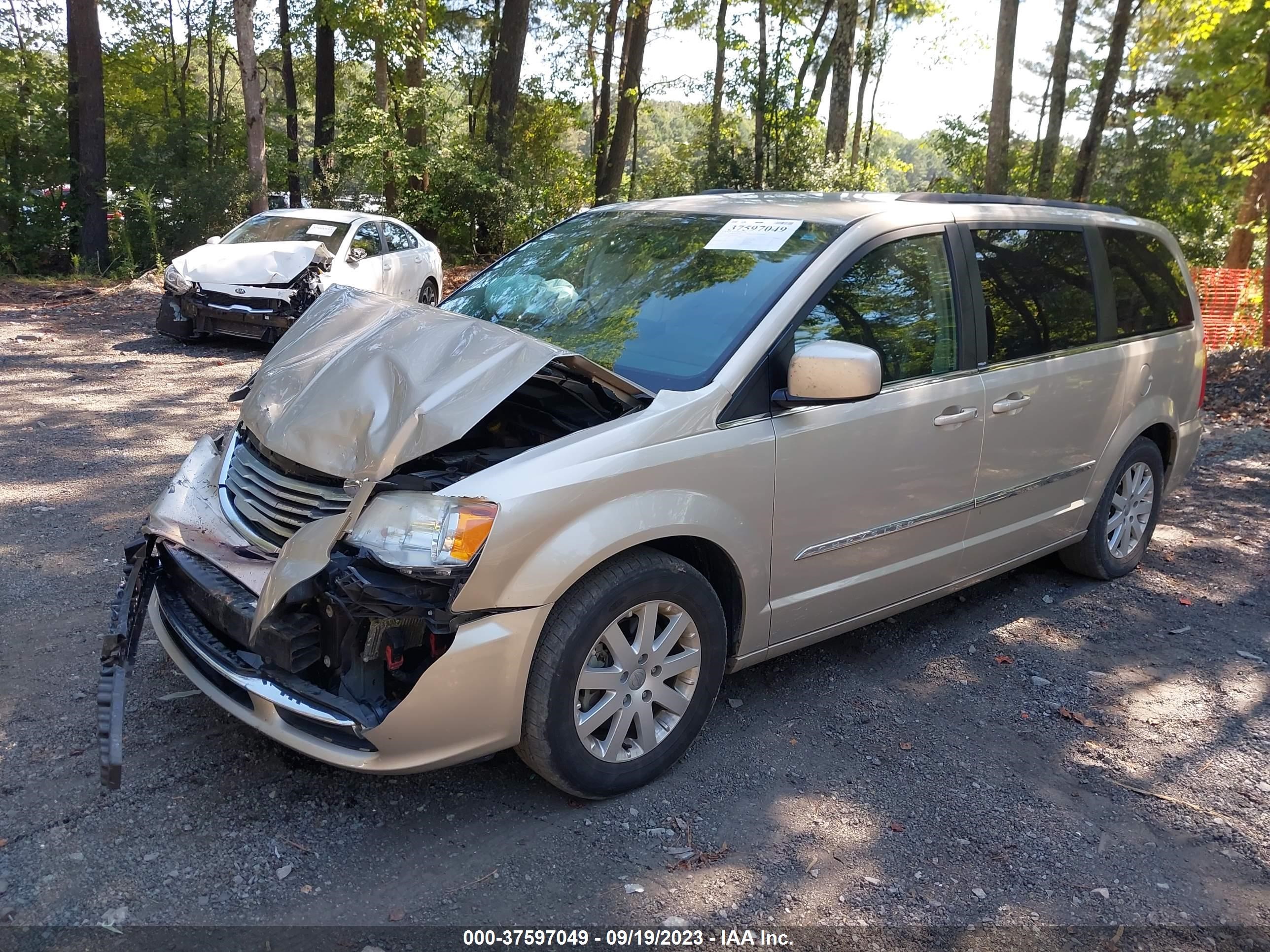 Photo 1 VIN: 2C4RC1BG5ER292806 - CHRYSLER TOWN & COUNTRY 