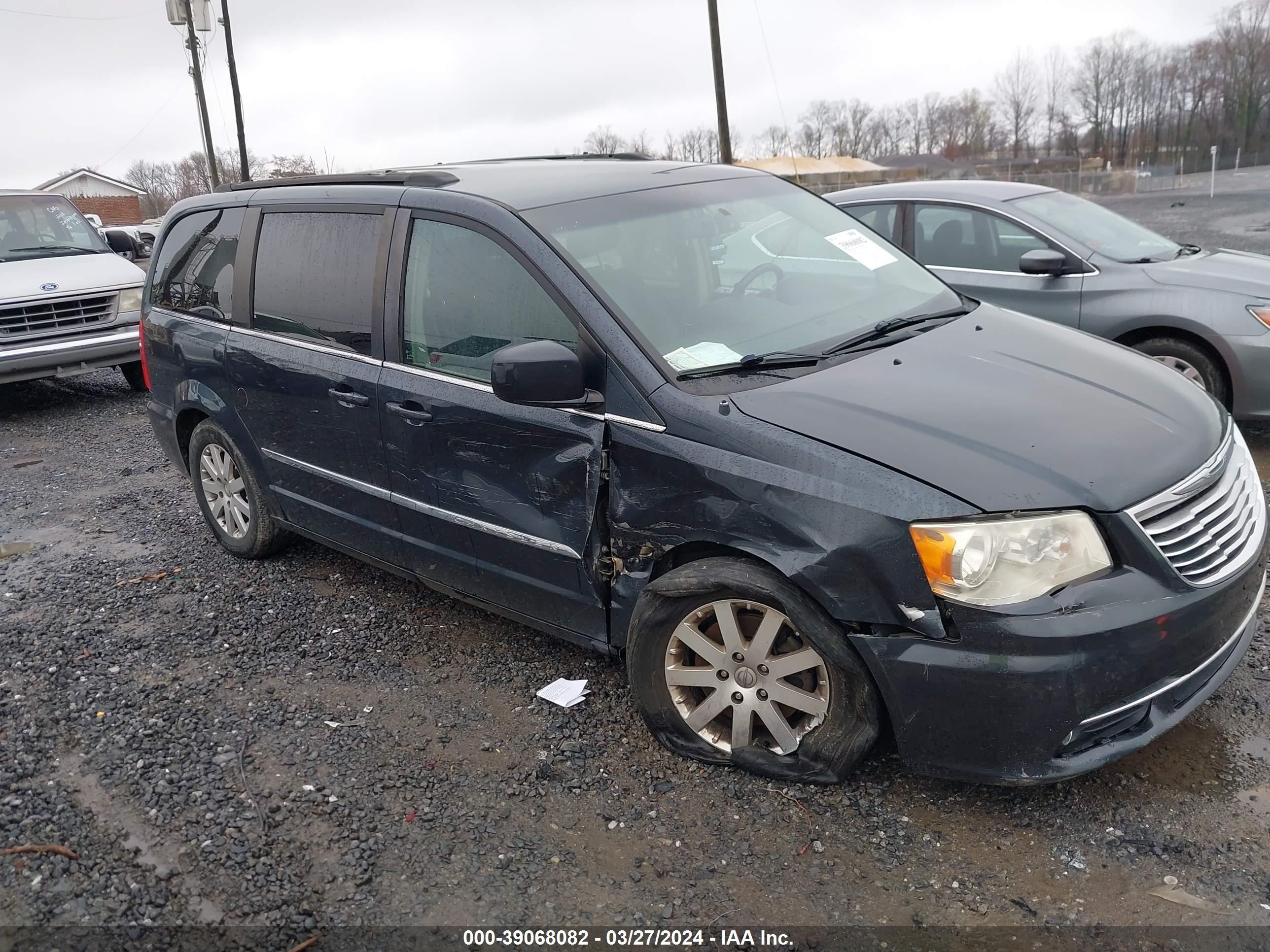 Photo 5 VIN: 2C4RC1BG5ER440761 - CHRYSLER TOWN & COUNTRY 