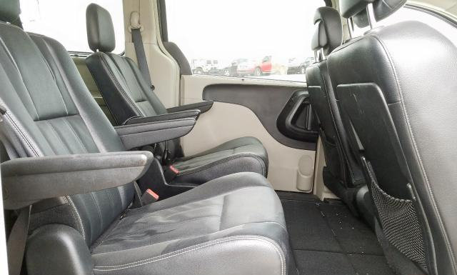 Photo 5 VIN: 2C4RC1BG5FR572470 - CHRYSLER TOWN AND COUNTRY 