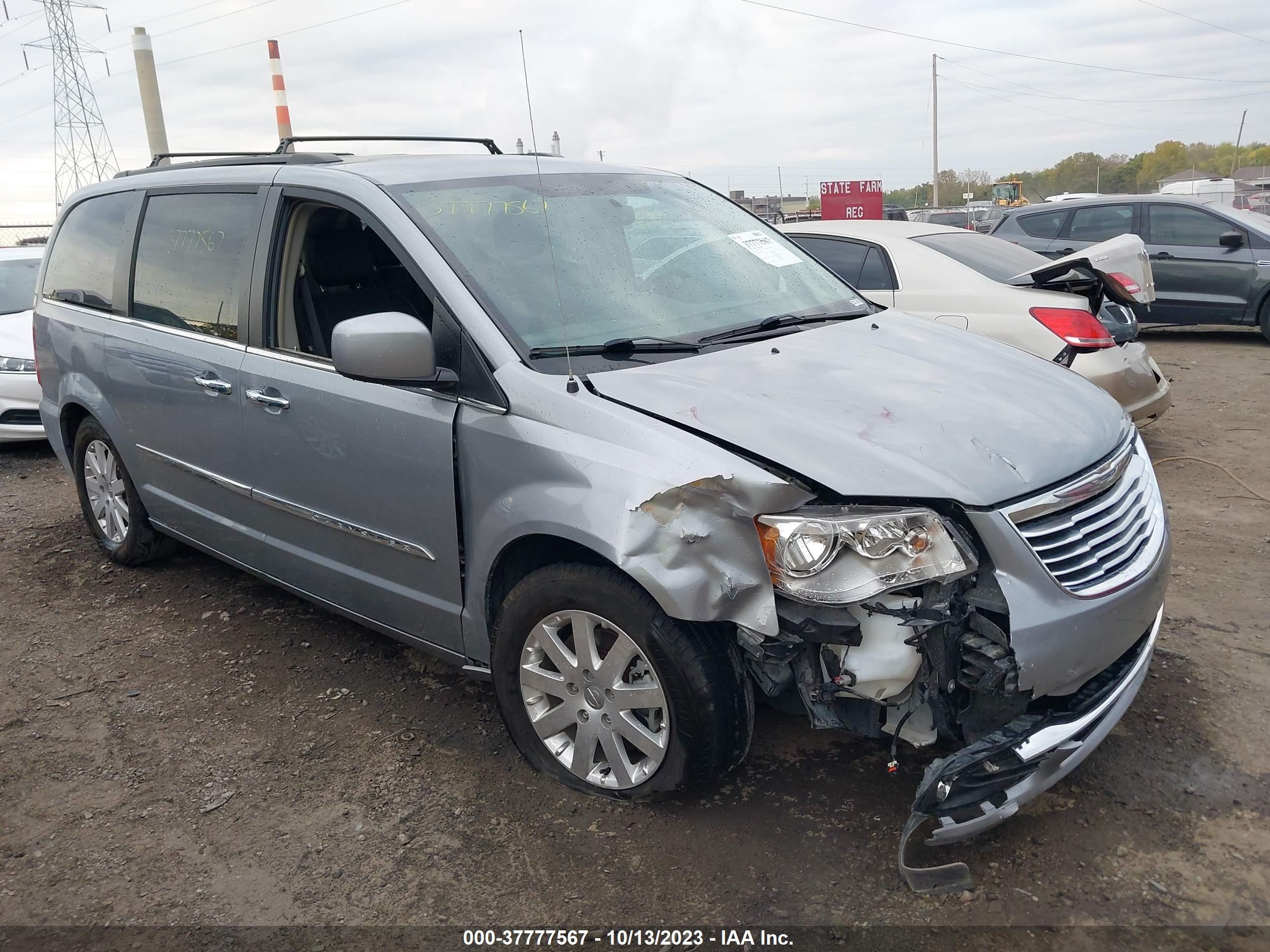 Photo 0 VIN: 2C4RC1BG5FR578799 - CHRYSLER TOWN & COUNTRY 