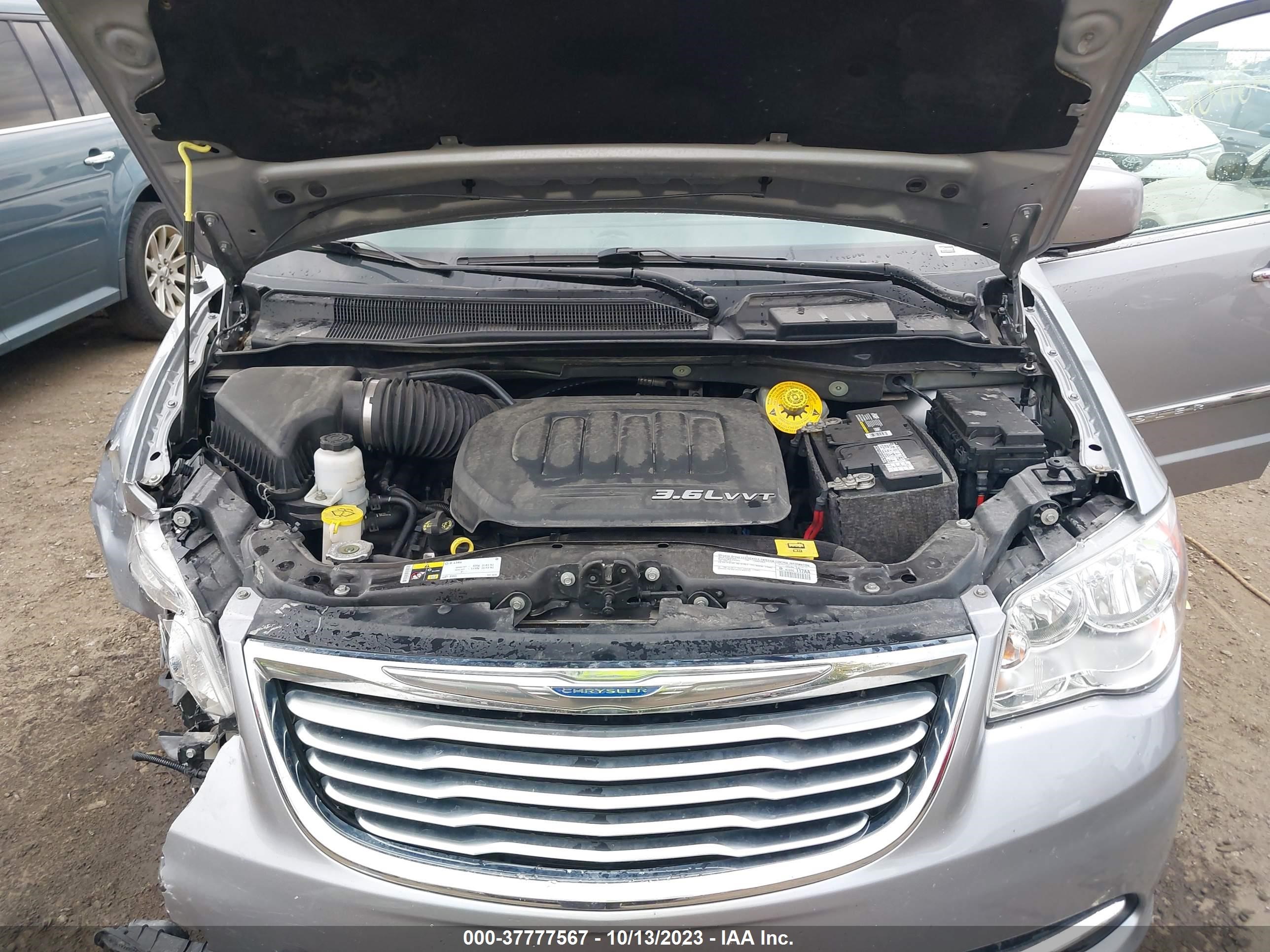 Photo 9 VIN: 2C4RC1BG5FR578799 - CHRYSLER TOWN & COUNTRY 