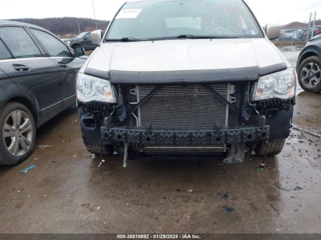 Photo 5 VIN: 2C4RC1BG5FR596221 - CHRYSLER TOWN & COUNTRY 