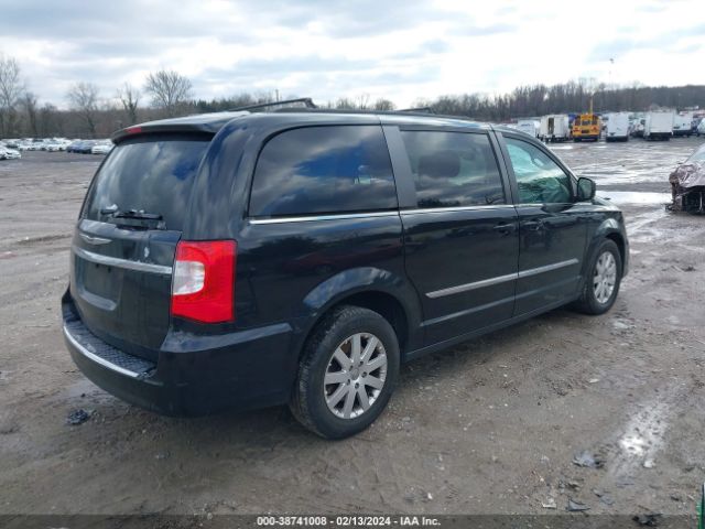 Photo 3 VIN: 2C4RC1BG5FR715711 - CHRYSLER TOWN & COUNTRY 