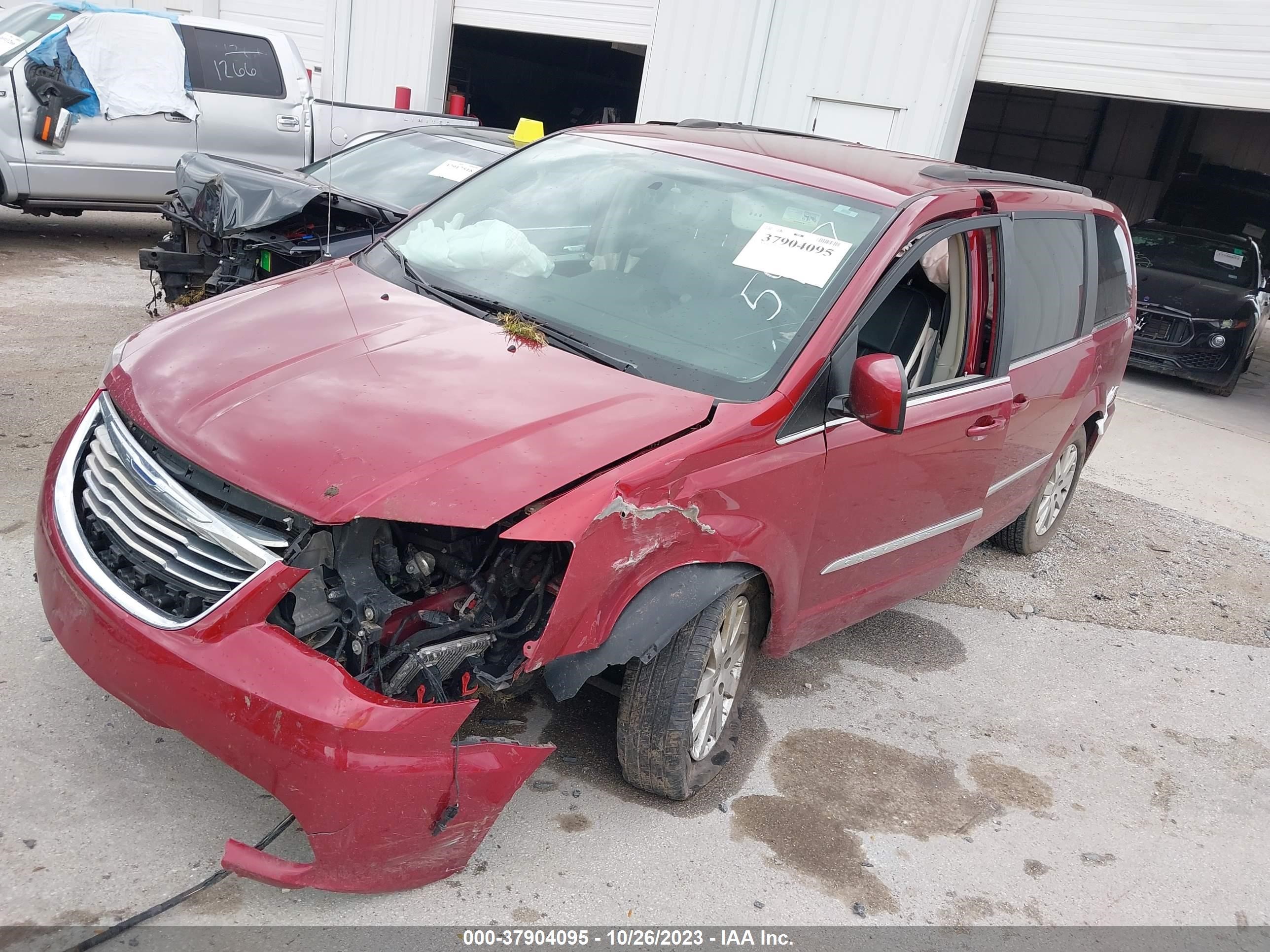 Photo 1 VIN: 2C4RC1BG5FR715997 - CHRYSLER TOWN & COUNTRY 