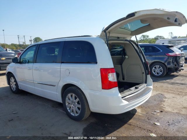 Photo 2 VIN: 2C4RC1BG5FR717636 - CHRYSLER TOWN AND COUNTRY 