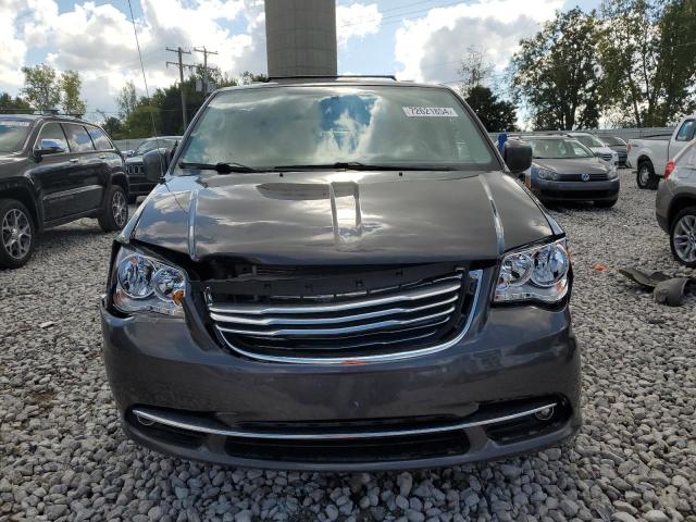 Photo 4 VIN: 2C4RC1BG5GR113795 - CHRYSLER TOWN & COU 