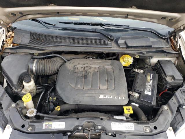 Photo 11 VIN: 2C4RC1BG5GR155948 - CHRYSLER TOWN & COU 