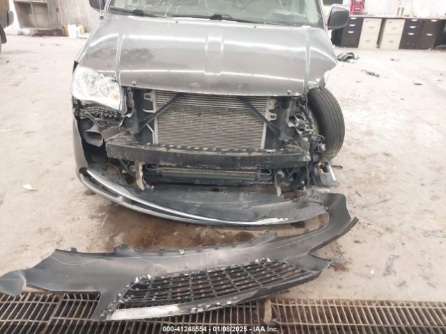 Photo 5 VIN: 2C4RC1BG5GR229692 - CHRYSLER TOWN AND COUNTRY 