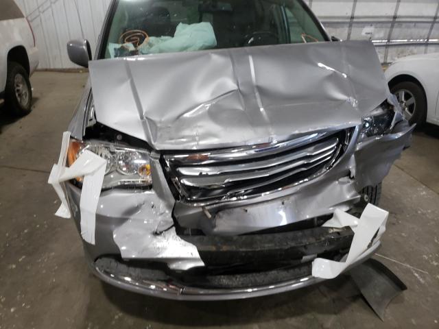 Photo 8 VIN: 2C4RC1BG5GR269044 - CHRYSLER TOWN &AMP COU 