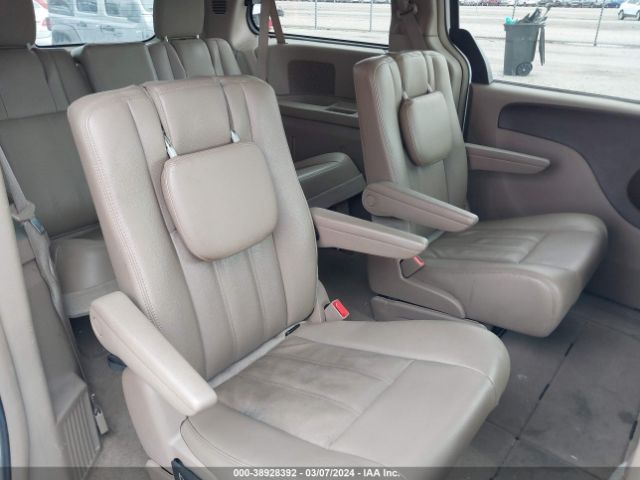 Photo 7 VIN: 2C4RC1BG5GR282358 - CHRYSLER TOWN & COUNTRY 