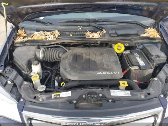 Photo 9 VIN: 2C4RC1BG5GR284434 - CHRYSLER TOWN AND COUNTRY 