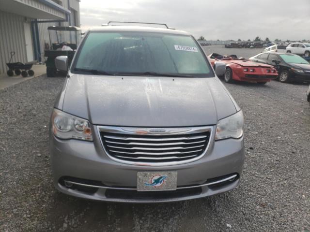 Photo 4 VIN: 2C4RC1BG5GR288614 - CHRYSLER TOWN & COU 