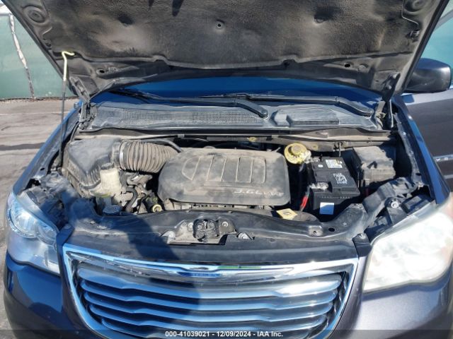 Photo 9 VIN: 2C4RC1BG5GR297359 - CHRYSLER TOWN AND COUNTRY 