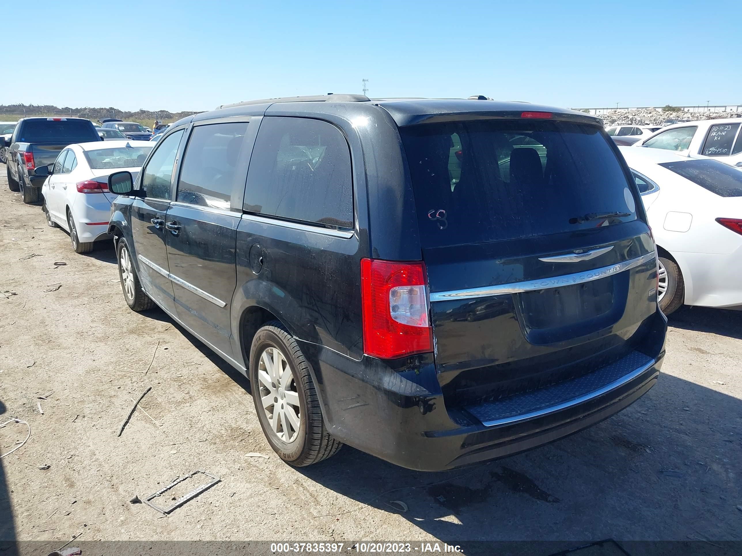 Photo 2 VIN: 2C4RC1BG5GR299841 - CHRYSLER TOWN & COUNTRY 