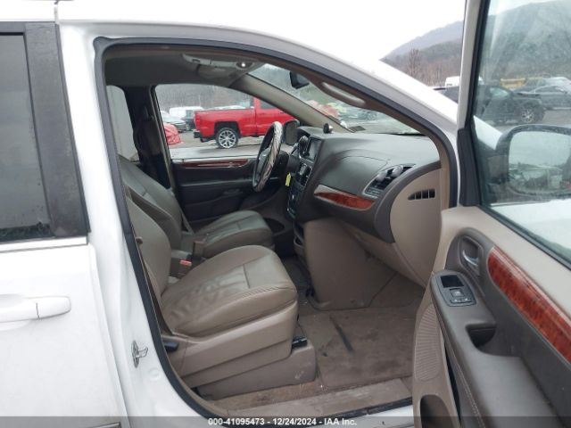 Photo 4 VIN: 2C4RC1BG5GR300020 - CHRYSLER TOWN AND COUNTRY 