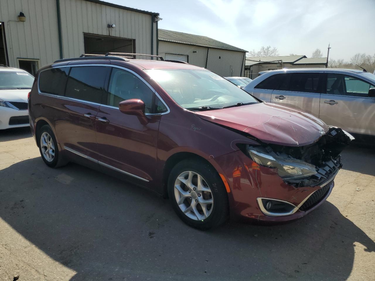 Photo 3 VIN: 2C4RC1BG5HR509212 - CHRYSLER PACIFICA 