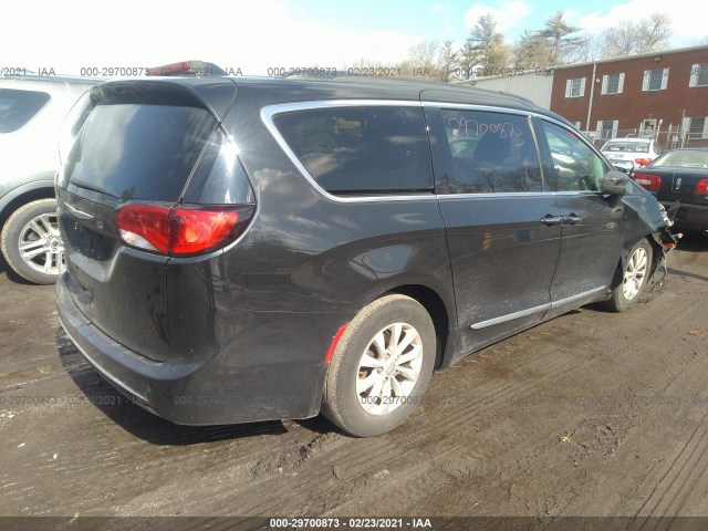 Photo 3 VIN: 2C4RC1BG5HR516516 - CHRYSLER PACIFICA 