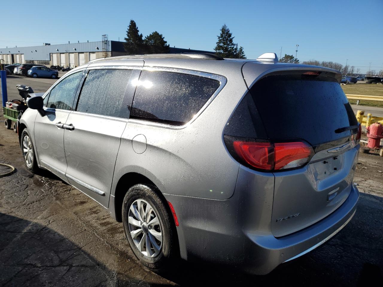 Photo 1 VIN: 2C4RC1BG5HR543358 - CHRYSLER PACIFICA 