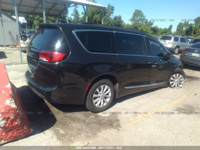 Photo 3 VIN: 2C4RC1BG5HR583228 - CHRYSLER PACIFICA 