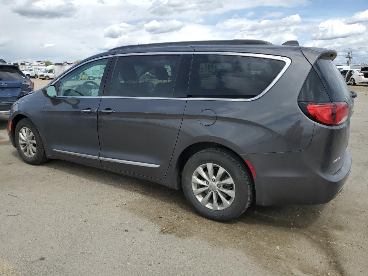 Photo 1 VIN: 2C4RC1BG5HR734701 - CHRYSLER PACIFICA 