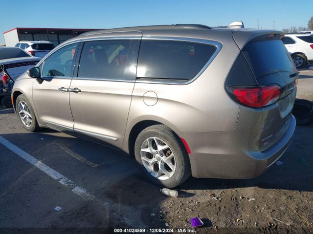 Photo 2 VIN: 2C4RC1BG5HR794946 - CHRYSLER PACIFICA 