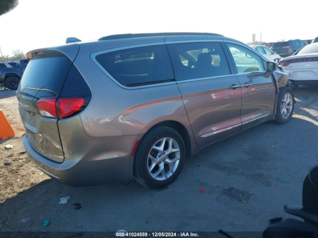 Photo 3 VIN: 2C4RC1BG5HR794946 - CHRYSLER PACIFICA 