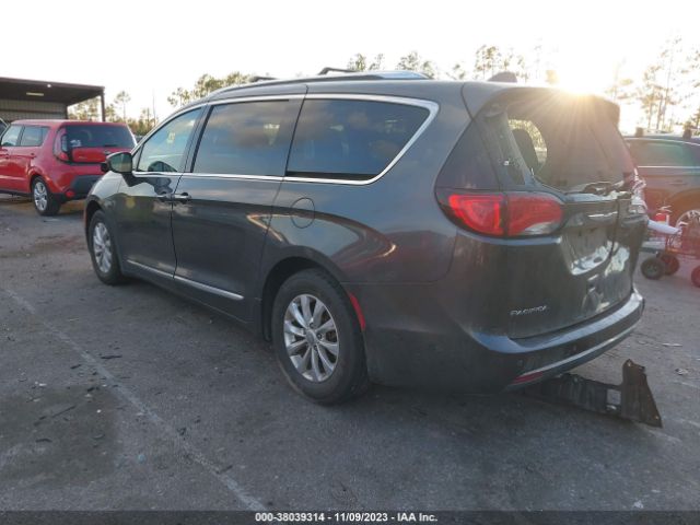 Photo 2 VIN: 2C4RC1BG5JR142706 - CHRYSLER PACIFICA 